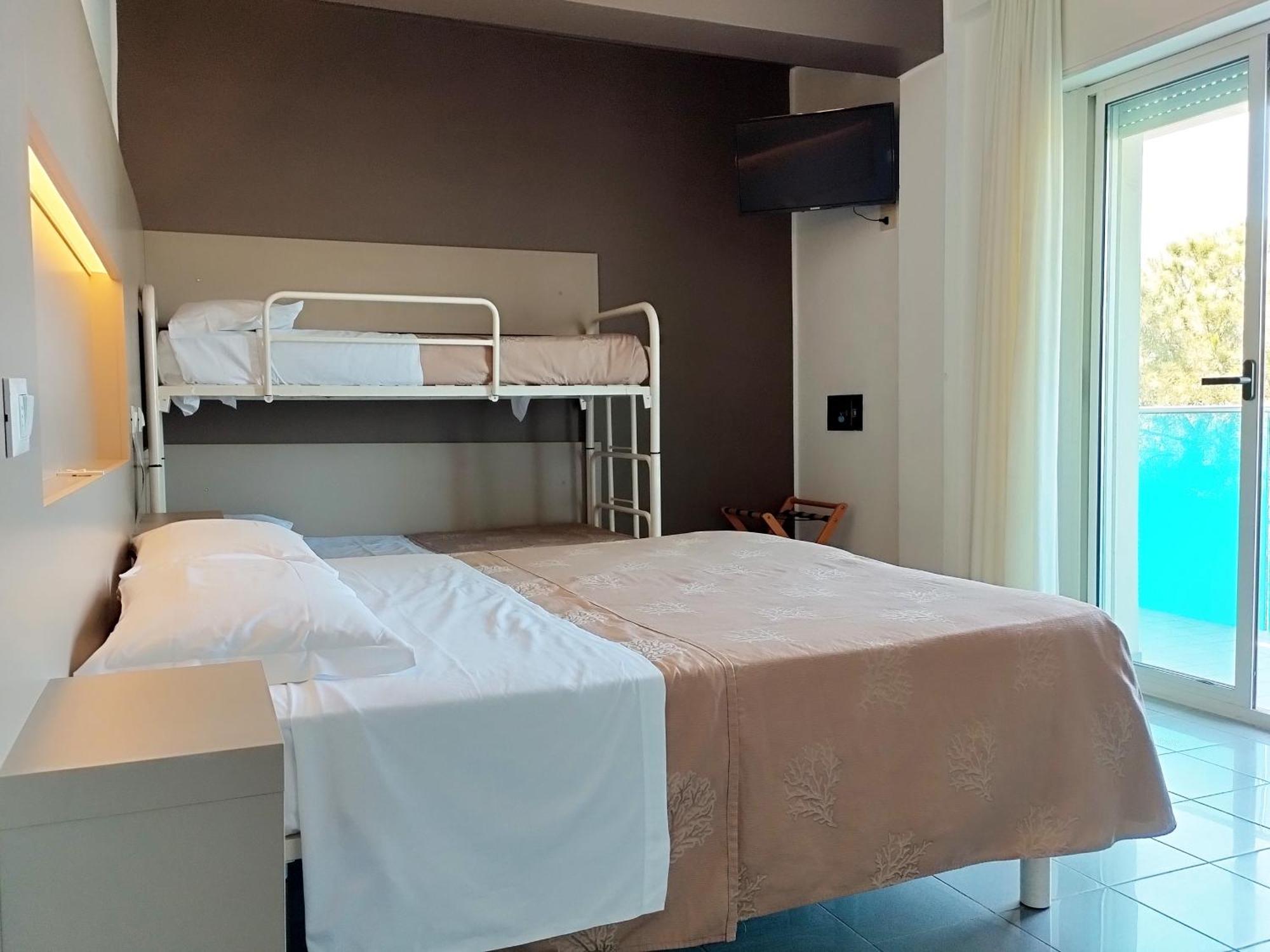 Hotel Desire' Риччоне Экстерьер фото